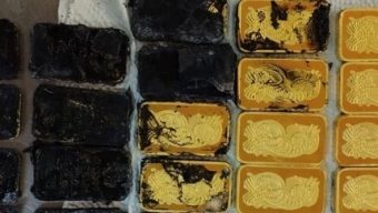 28 gold bars worth Tk 25m seized at Chattogram airport