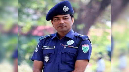 SI killed as pickup van overturns in Moulvibazar