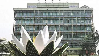 ব্যাংকারদের বিদেশভ্রমণের পথ খুলল